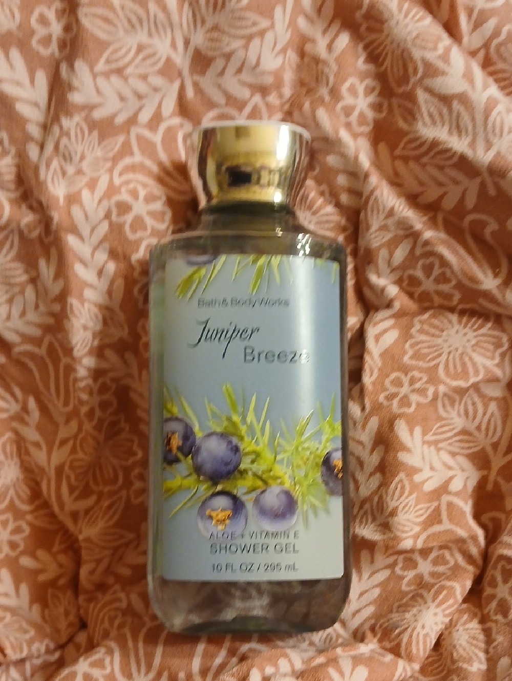Bath & Body Works Juniper Breeze Shower Gel — Light Blue and Gold Cap